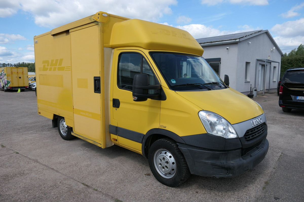 IVECO Daily 35 S11 C30C KURZ AUTOMATIK KAMERA Regale L - Лекотоварен автомобил фургон: снимка 2 IVECO Daily 35 S11 C30C KURZ AUTOMATIK KAMERA Regale L - Лекотоварен автомобил фургон: снимка 2