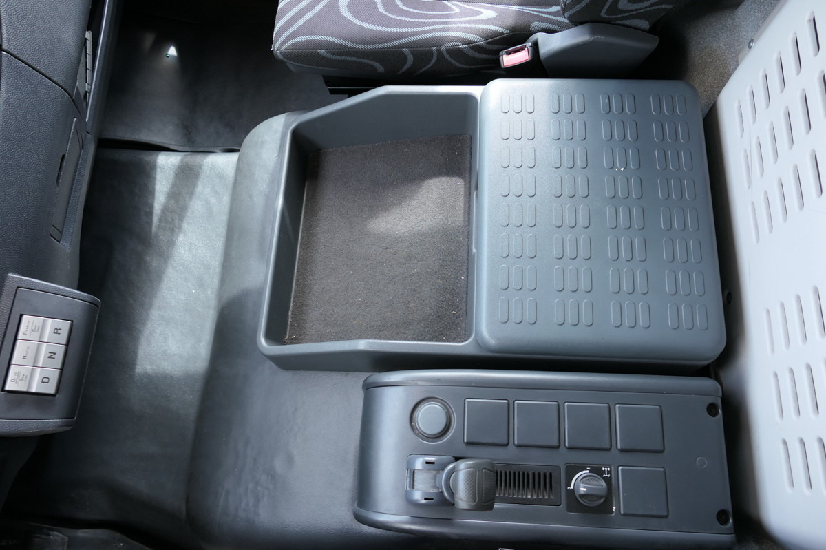 Лекотоварен автомобил фургон IVECO EuroCargo ML 75 E 16 P LBW LUFT EURO-5 Koffer-In: снимка 10 Лекотоварен автомобил фургон IVECO EuroCargo ML 75 E 16 P LBW LUFT EURO-5 Koffer-In: снимка 10