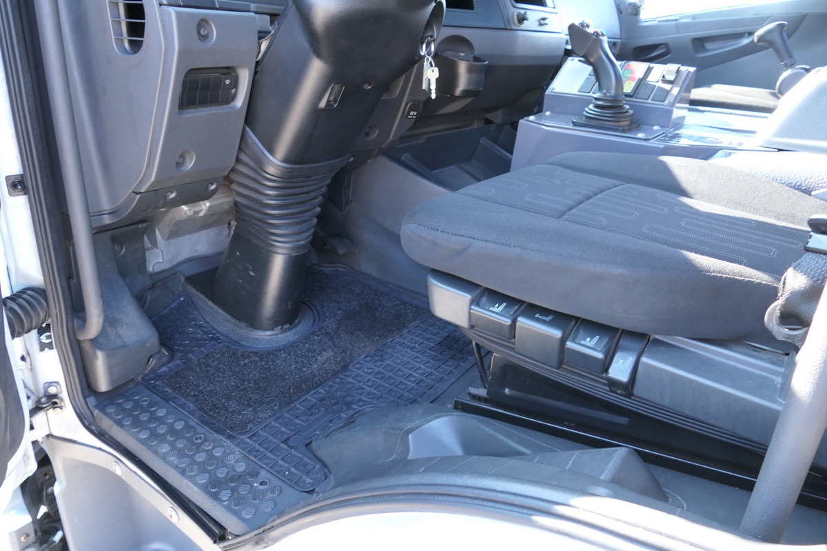 Лизинг на MERCEDES-BENZ Kamag Wiesel WBH 25 Wiesel Umsetzfahrzeug MERCEDES-BENZ Kamag Wiesel WBH 25 Wiesel Umsetzfahrzeug: снимка 13