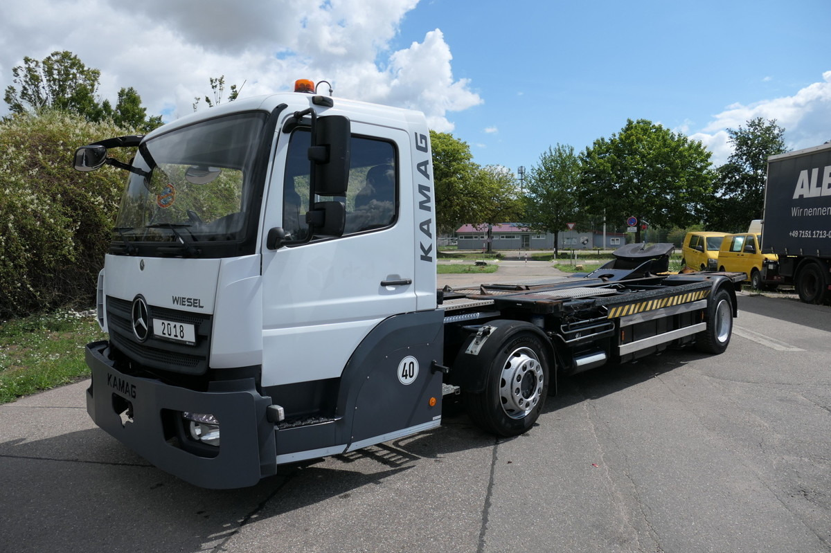 MERCEDES-BENZ Kamag Wiesel WBH 25 Wiesel Umsetzfahrzeug - Контейнеровоз/ Сменна каросерия камион: снимка 1 MERCEDES-BENZ Kamag Wiesel WBH 25 Wiesel Umsetzfahrzeug - Контейнеровоз/ Сменна каросерия камион: снимка 1