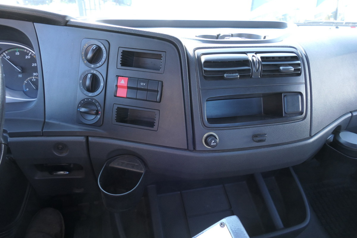 Лизинг на MERCEDES-BENZ Kamag Wiesel WBH 25 Wiesel Umsetzfahrzeug MERCEDES-BENZ Kamag Wiesel WBH 25 Wiesel Umsetzfahrzeug: снимка 18