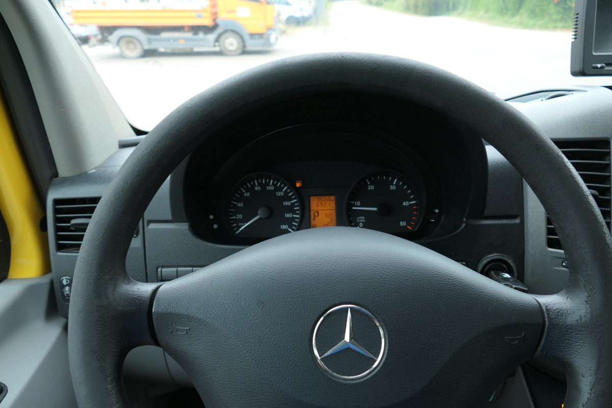 Лизинг на MERCEDES-BENZ SPRINTER 310 CDI MAXI EURO-5 KOFFER REGALE KAMER MERCEDES-BENZ SPRINTER 310 CDI MAXI EURO-5 KOFFER REGALE KAMER: снимка 11