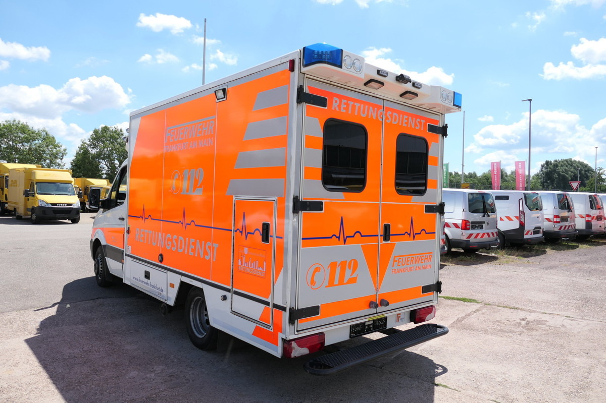 MERCEDES-BENZ Sprinter 519 CDI Klima Krankenwagen Fahrtec Aufb - Линейка: снимка 3 MERCEDES-BENZ Sprinter 519 CDI Klima Krankenwagen Fahrtec Aufb - Линейка: снимка 3