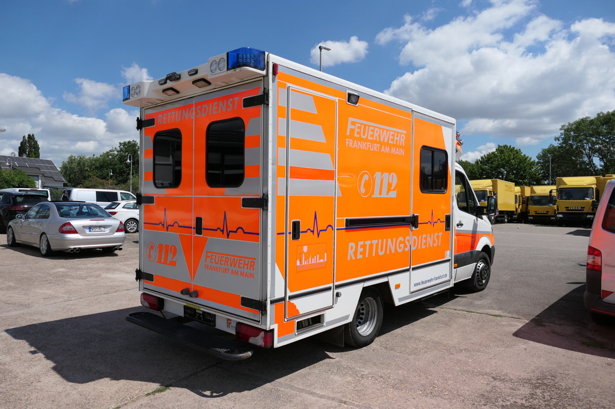 MERCEDES-BENZ Sprinter 519 CDI Klima Krankenwagen Fahrtec Aufb - Линейка: снимка 4 MERCEDES-BENZ Sprinter 519 CDI Klima Krankenwagen Fahrtec Aufb - Линейка: снимка 4