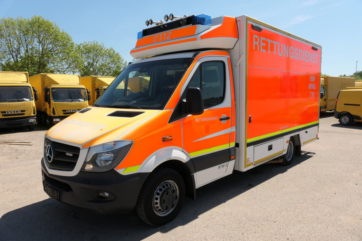 MERCEDES-BENZ Sprinter 519 CDI Klima Krankenwagen - Линейка: снимка 1 MERCEDES-BENZ Sprinter 519 CDI Klima Krankenwagen - Линейка: снимка 1