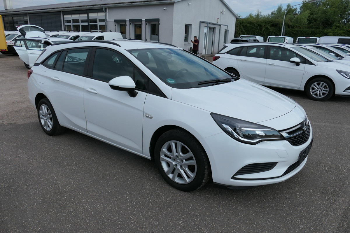 OPEL Astra K 1.6 CDTI Edition S/S KLIMA - Лек автомобил: снимка 2 OPEL Astra K 1.6 CDTI Edition S/S KLIMA - Лек автомобил: снимка 2