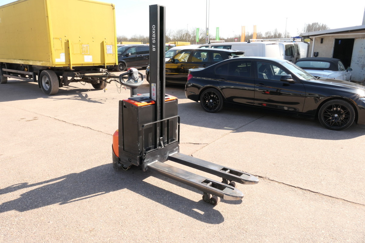 TOYOTA SWE 080L - Палетна количка: снимка 3 TOYOTA SWE 080L - Палетна количка: снимка 3