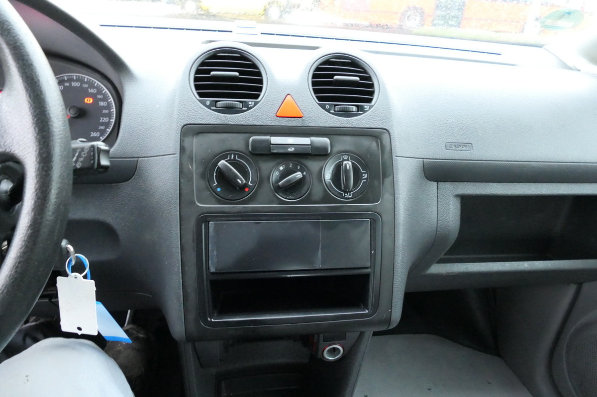 Малък ван VW Caddy 2.0 SDI 2-Sitzer PARKTRONIK 2xSCHIEBETÜR: снимка 10