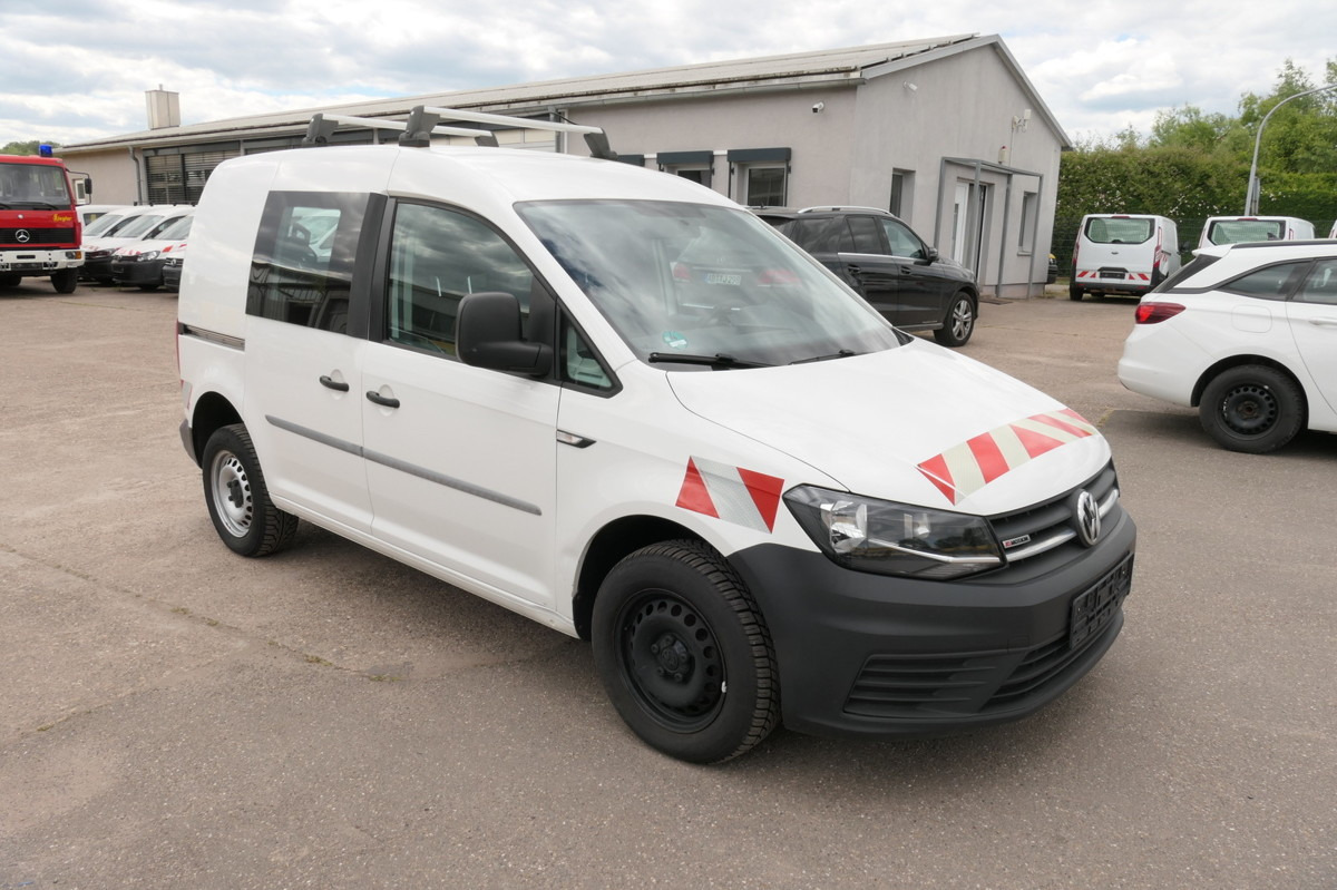 VW Caddy 2.0 TDI 4Motion Klima Werkstatteinbauten T - Малък ван: снимка 3 VW Caddy 2.0 TDI 4Motion Klima Werkstatteinbauten T - Малък ван: снимка 3