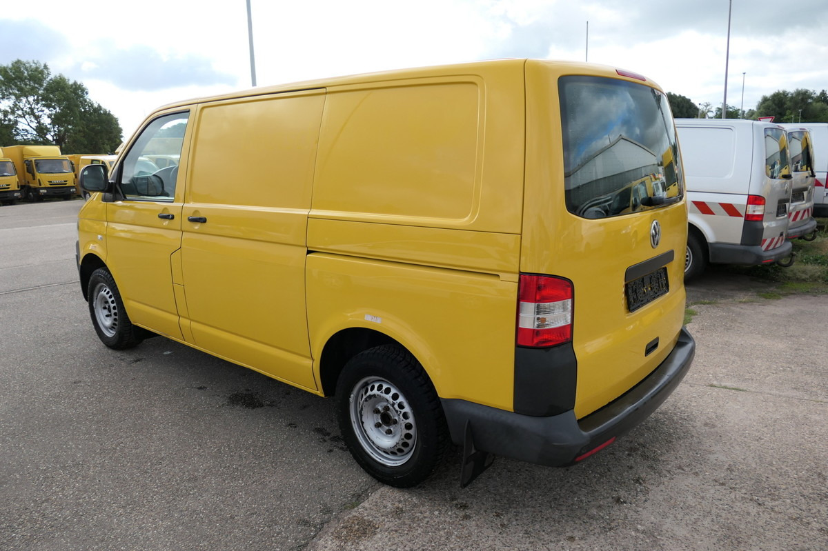 VW T5 Transporter 2.0 TDI EURO-5 CoC 2xSCHIEBETÜR P - Малък ван: снимка 4 VW T5 Transporter 2.0 TDI EURO-5 CoC 2xSCHIEBETÜR P - Малък ван: снимка 4