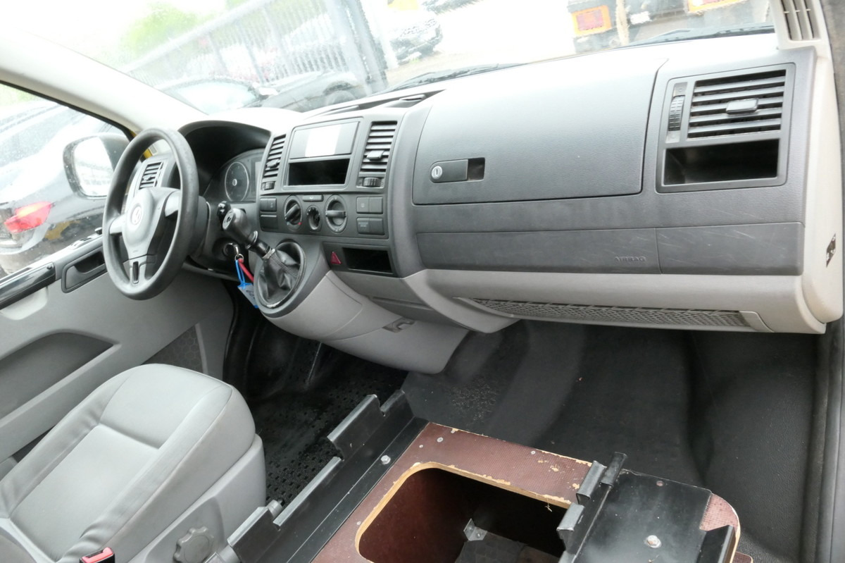 Малък ван VW T5 Transporter 2.0 TDI PARKTRONIK EURO-5 2xSCHIE: снимка 6