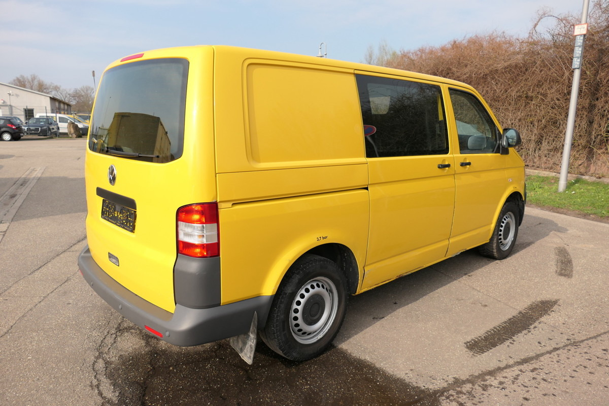 VW T5 Transporter 2.0 TDI PARKTRONIK EURO-5 2xSCHIE - Малък ван: снимка 4 VW T5 Transporter 2.0 TDI PARKTRONIK EURO-5 2xSCHIE - Малък ван: снимка 4