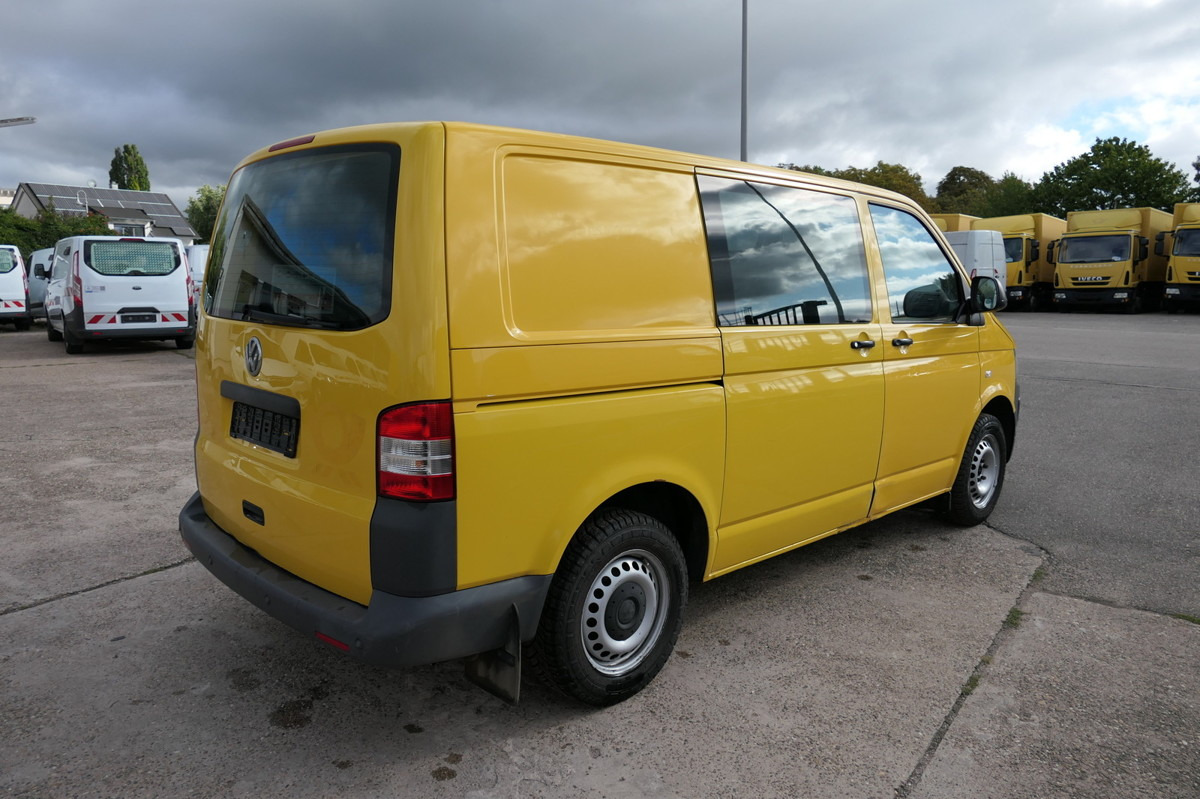 VW T5 Transporter 2.0 TDI PARKTRONIK EURO-5 2xSCHIE - Малък ван: снимка 3 VW T5 Transporter 2.0 TDI PARKTRONIK EURO-5 2xSCHIE - Малък ван: снимка 3
