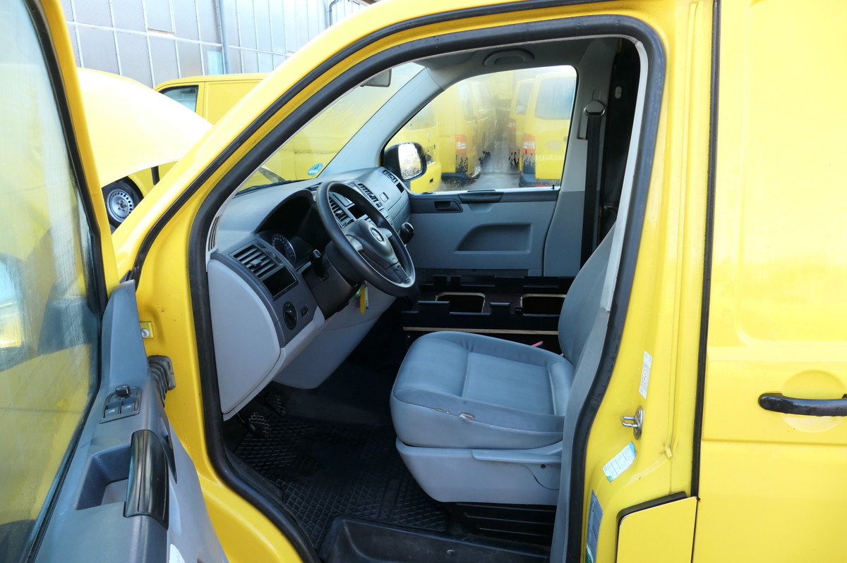 Малък ван VW T5 Transporter 2.0 TDI PARKTRONIK EURO-5 2xSCHIE: снимка 9