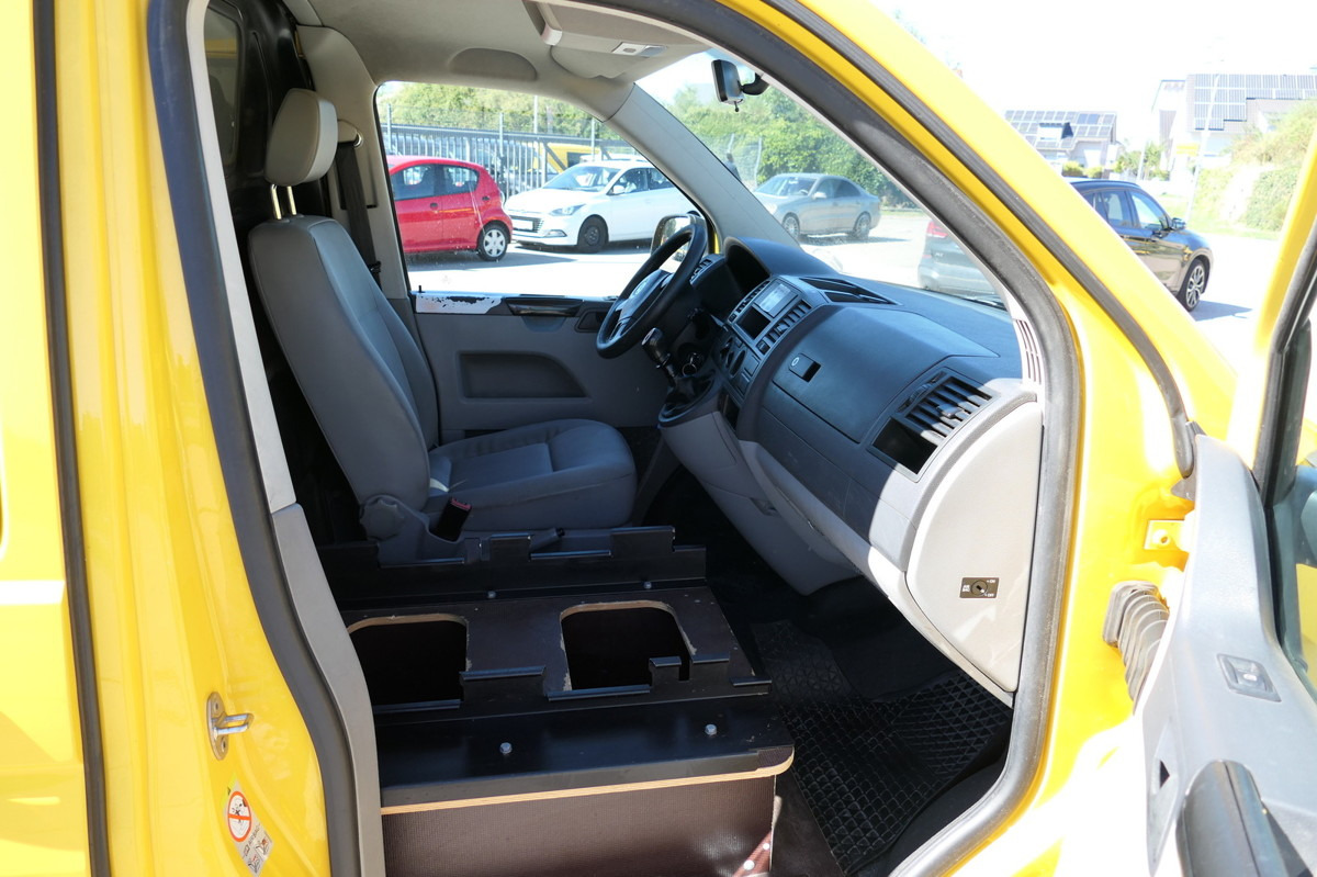 Малък ван VW T5 Transporter 2.0 TDI PARKTRONIK EURO-5 2xSCHIE: снимка 6