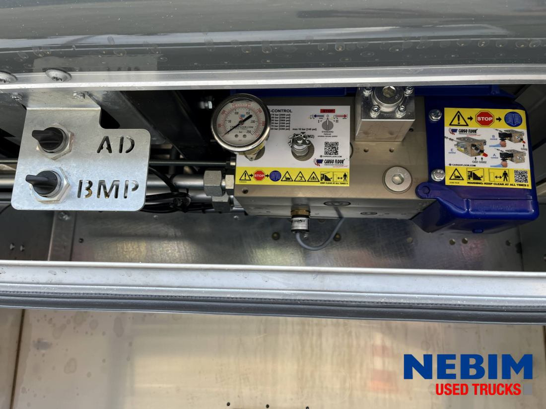 С плъзгащ под полуремарке Kraker CF-Z 200ZL - 92m3 - NEW - 10mm - Schmutz plane - L ift: снимка 10 С плъзгащ под полуремарке Kraker CF-Z 200ZL - 92m3 - NEW - 10mm - Schmutz plane - L ift: снимка 10