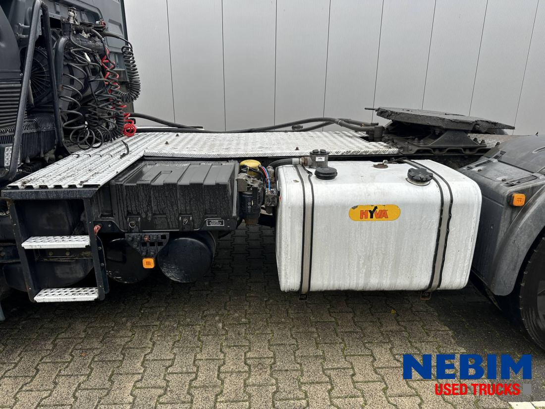Влекач MAN TGX 18.460 4x4 Hydro drive: снимка 13