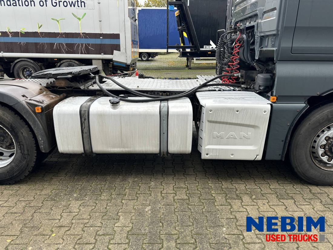 Влекач MAN TGX 18.460 4x4 Hydro drive: снимка 12