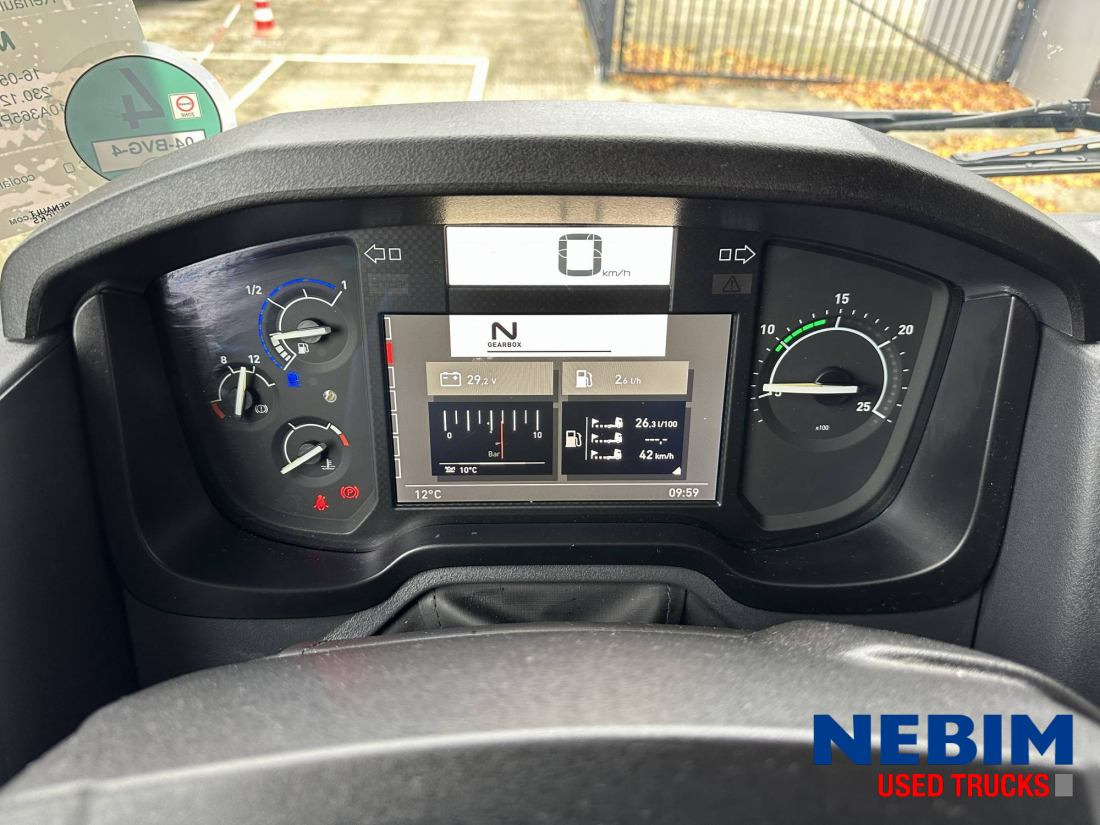 Влекач Renault T HIGH 520 4x2 - Parking Airco: снимка 7 Влекач Renault T HIGH 520 4x2 - Parking Airco: снимка 7