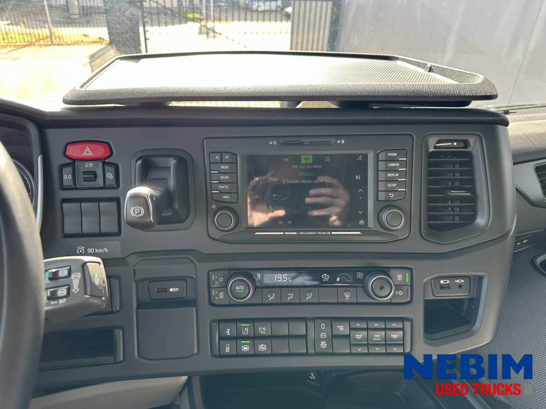 Scania S500 168.049km - Retarder - Smart Tacho 2 - Stand Klima - Влекач: снимка 4 Scania S500 168.049km - Retarder - Smart Tacho 2 - Stand Klima - Влекач: снимка 4