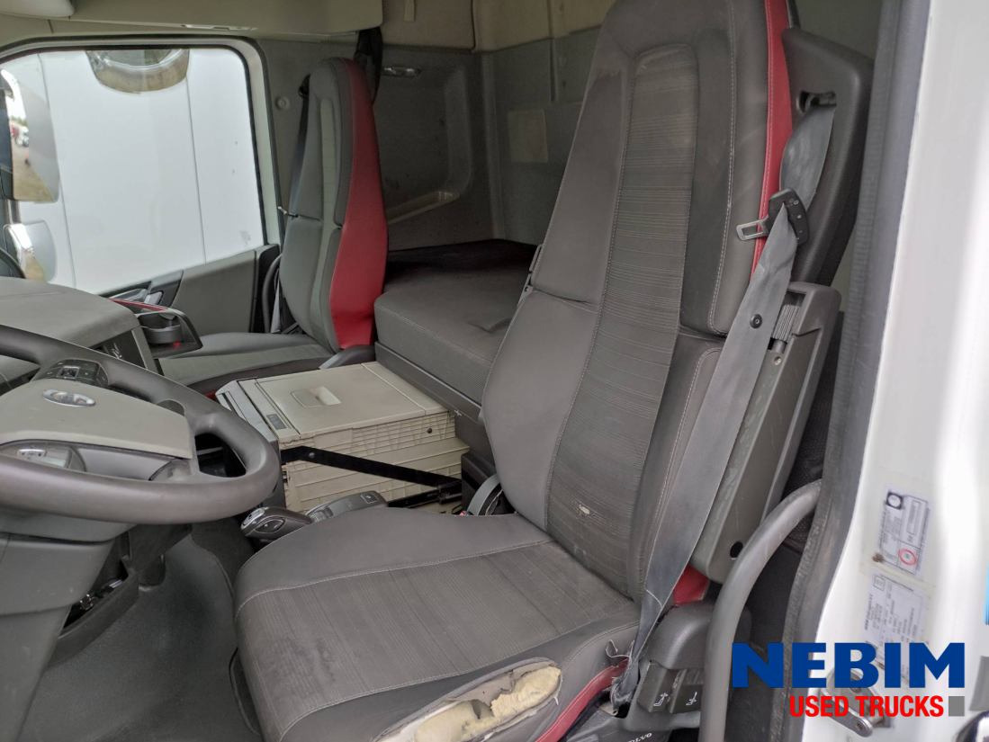 Volvo FH 460 4X2 - Globetrotter - Влекач: снимка 3 Volvo FH 460 4X2 - Globetrotter - Влекач: снимка 3