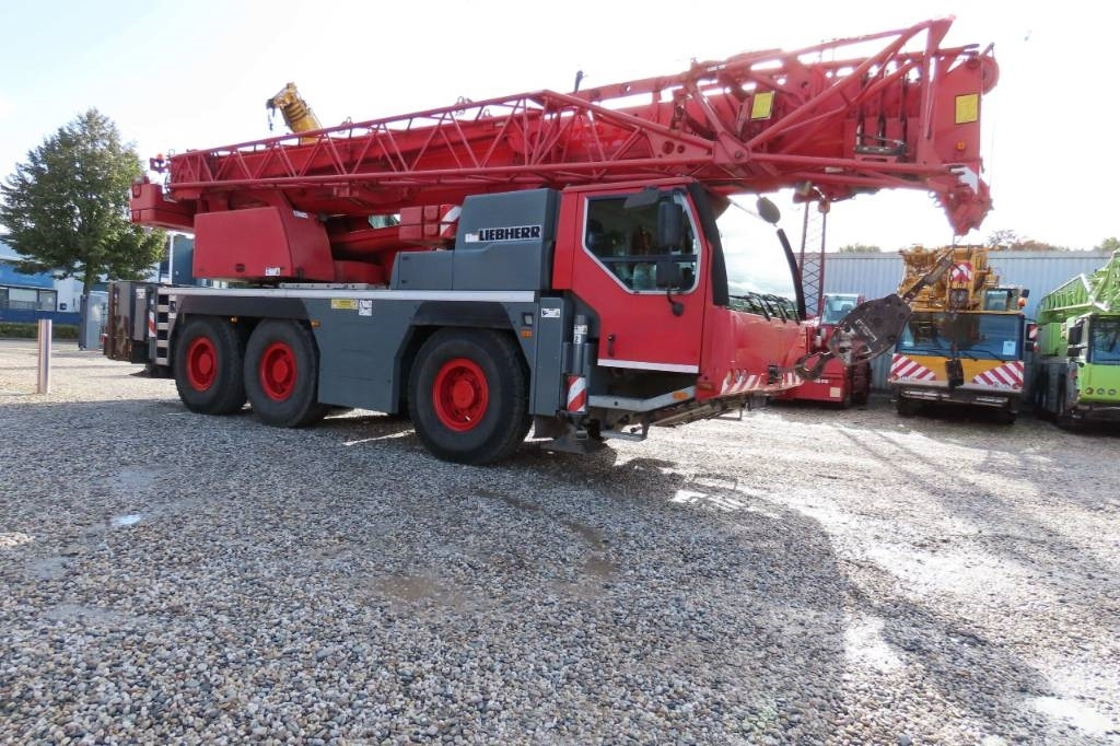 Liebherr LTM 1055-3.2 - Кран за всякакви терени: снимка 2 Liebherr LTM 1055-3.2 - Кран за всякакви терени: снимка 2