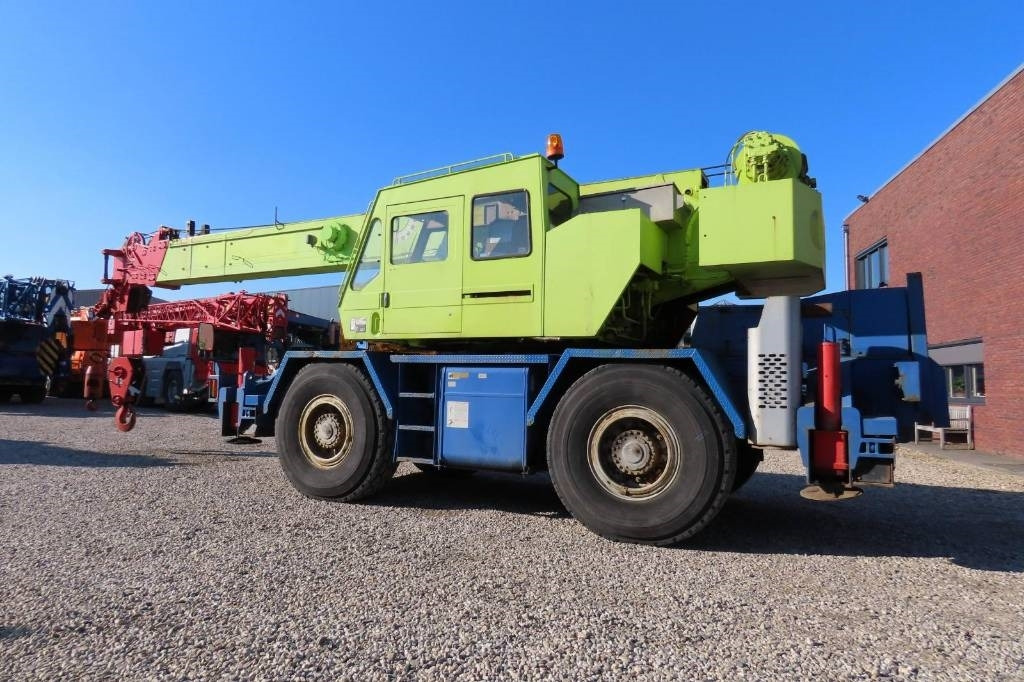 Tadano TR 250 E - Автокран: снимка 4 Tadano TR 250 E - Автокран: снимка 4
