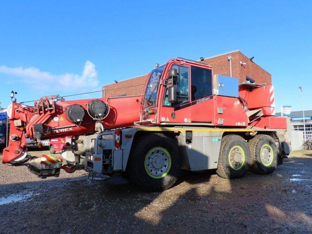 Terex Demag AC 40 City - Кран за всякакви терени: снимка 1 Terex Demag AC 40 City - Кран за всякакви терени: снимка 1