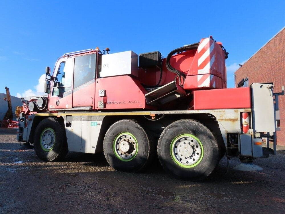 Terex Demag AC 40 City - Кран за всякакви терени: снимка 2 Terex Demag AC 40 City - Кран за всякакви терени: снимка 2