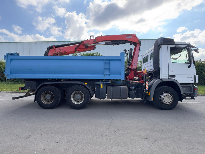 Mercedes-Benz ACTROS 2632 - Самосвал камион, Камион с кран: снимка 2 Mercedes-Benz ACTROS 2632 - Самосвал камион, Камион с кран: снимка 2