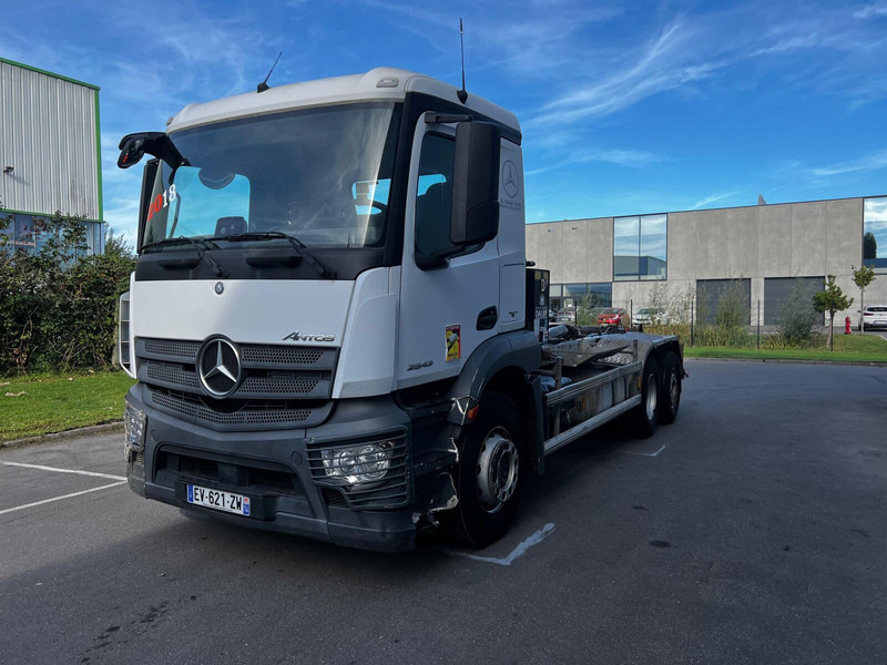Mercedes-Benz Actros 2543 - Мултилифт с кука камион: снимка 2 Mercedes-Benz Actros 2543 - Мултилифт с кука камион: снимка 2