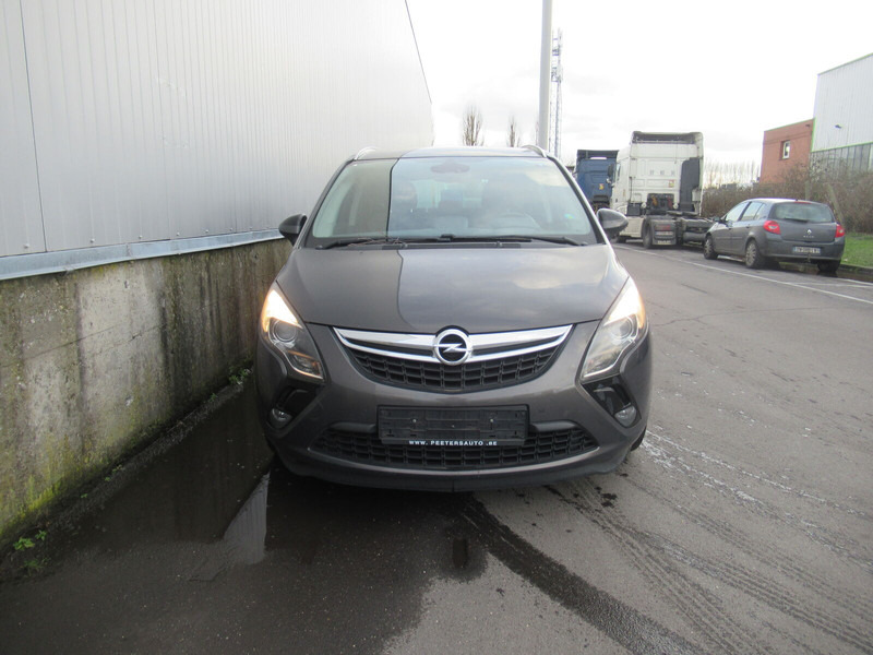 Opel Zafira Touren - Лек автомобил: снимка 3 Opel Zafira Touren - Лек автомобил: снимка 3