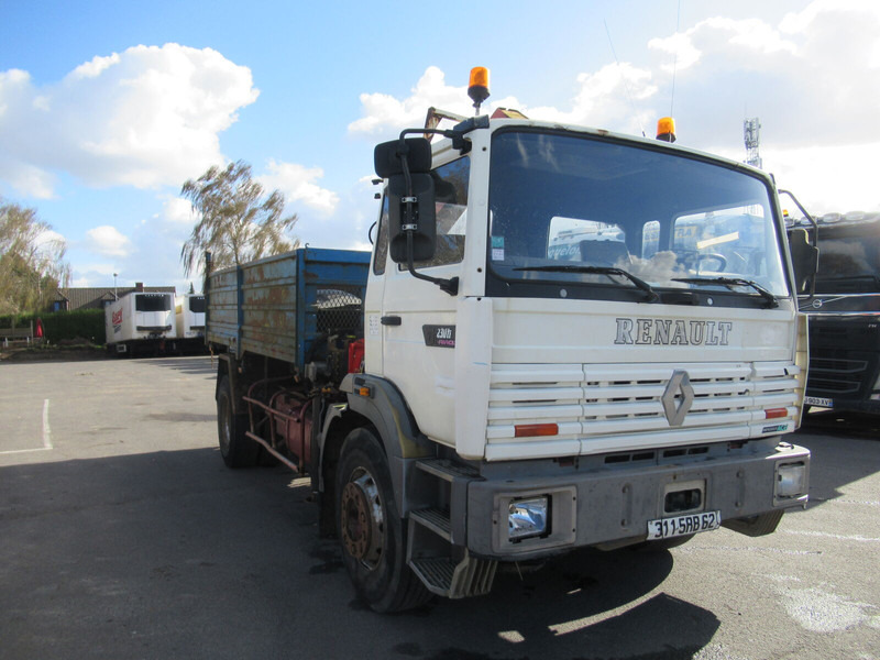 Renault G300 - Бордови камион, Камион с кран: снимка 1 Renault G300 - Бордови камион, Камион с кран: снимка 1