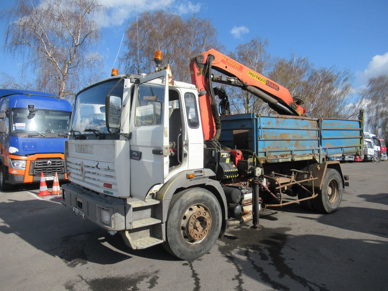 Renault G300 - Бордови камион, Камион с кран: снимка 4 Renault G300 - Бордови камион, Камион с кран: снимка 4