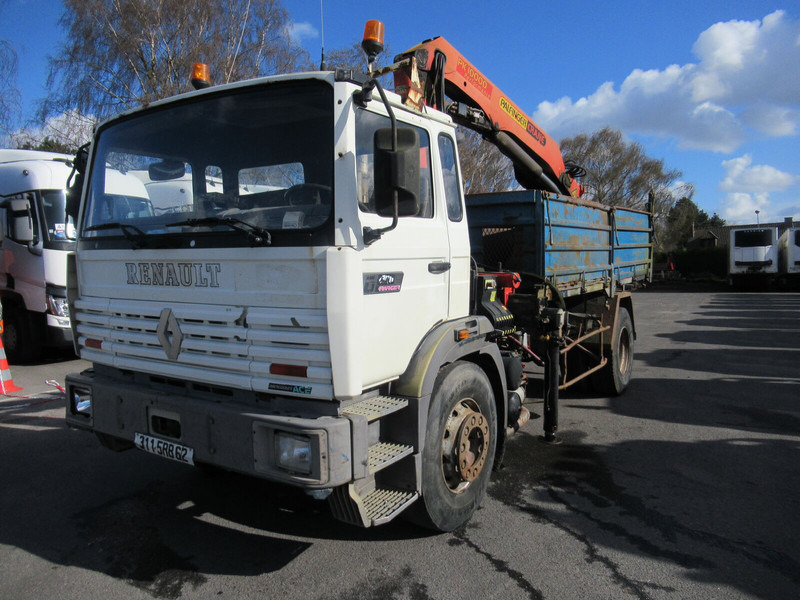 Renault G300 - Бордови камион, Камион с кран: снимка 3 Renault G300 - Бордови камион, Камион с кран: снимка 3