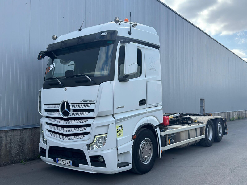 Влекач Mercedes-Benz Actros 2548: снимка 10