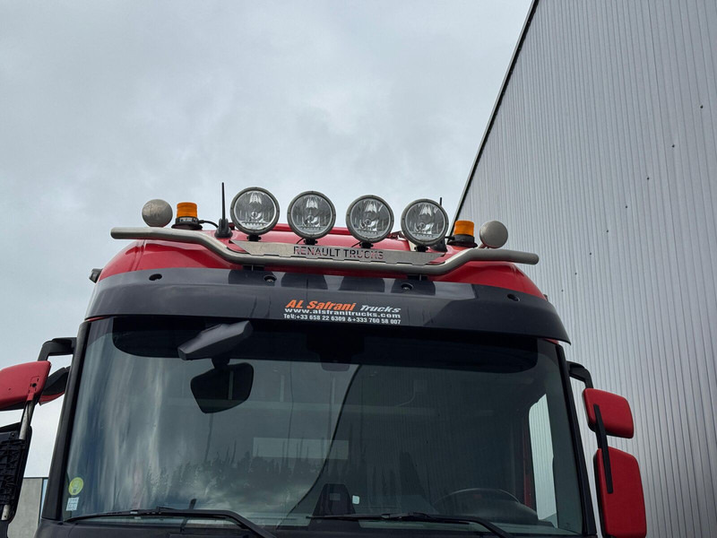 Влекач Renault T520: снимка 12