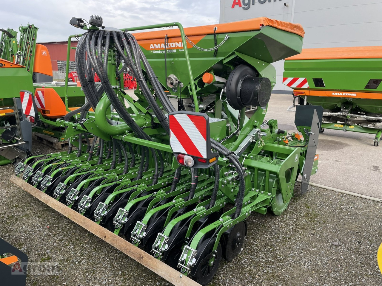 Amazone CENTAYA 3000 Spezial + KX 3001 - Комбинирана сеялка: снимка 4 Amazone CENTAYA 3000 Spezial + KX 3001 - Комбинирана сеялка: снимка 4