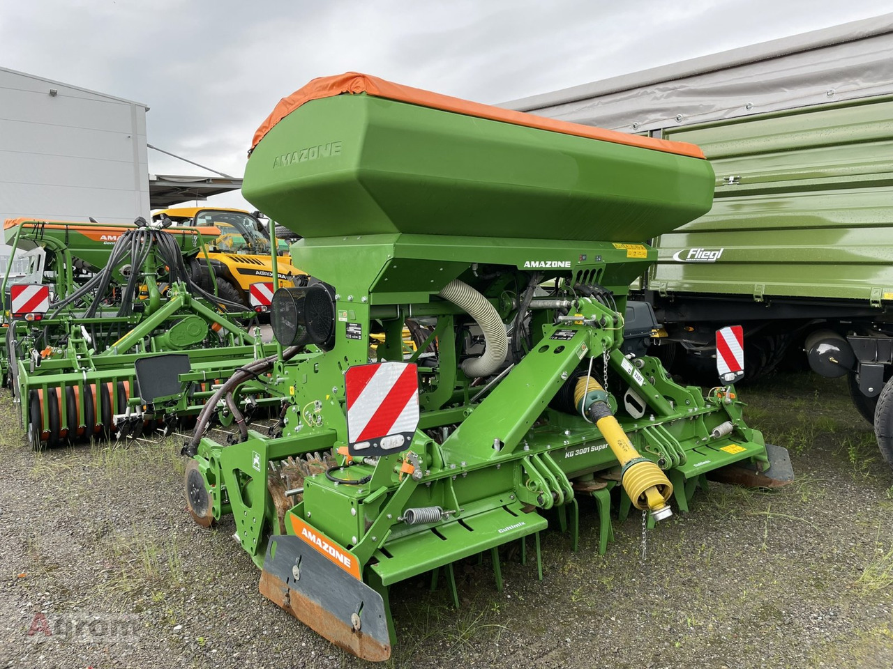 Amazone Centaya 3000 Super + KG 3001 Super - Комбинирана сеялка: снимка 1 Amazone Centaya 3000 Super + KG 3001 Super - Комбинирана сеялка: снимка 1