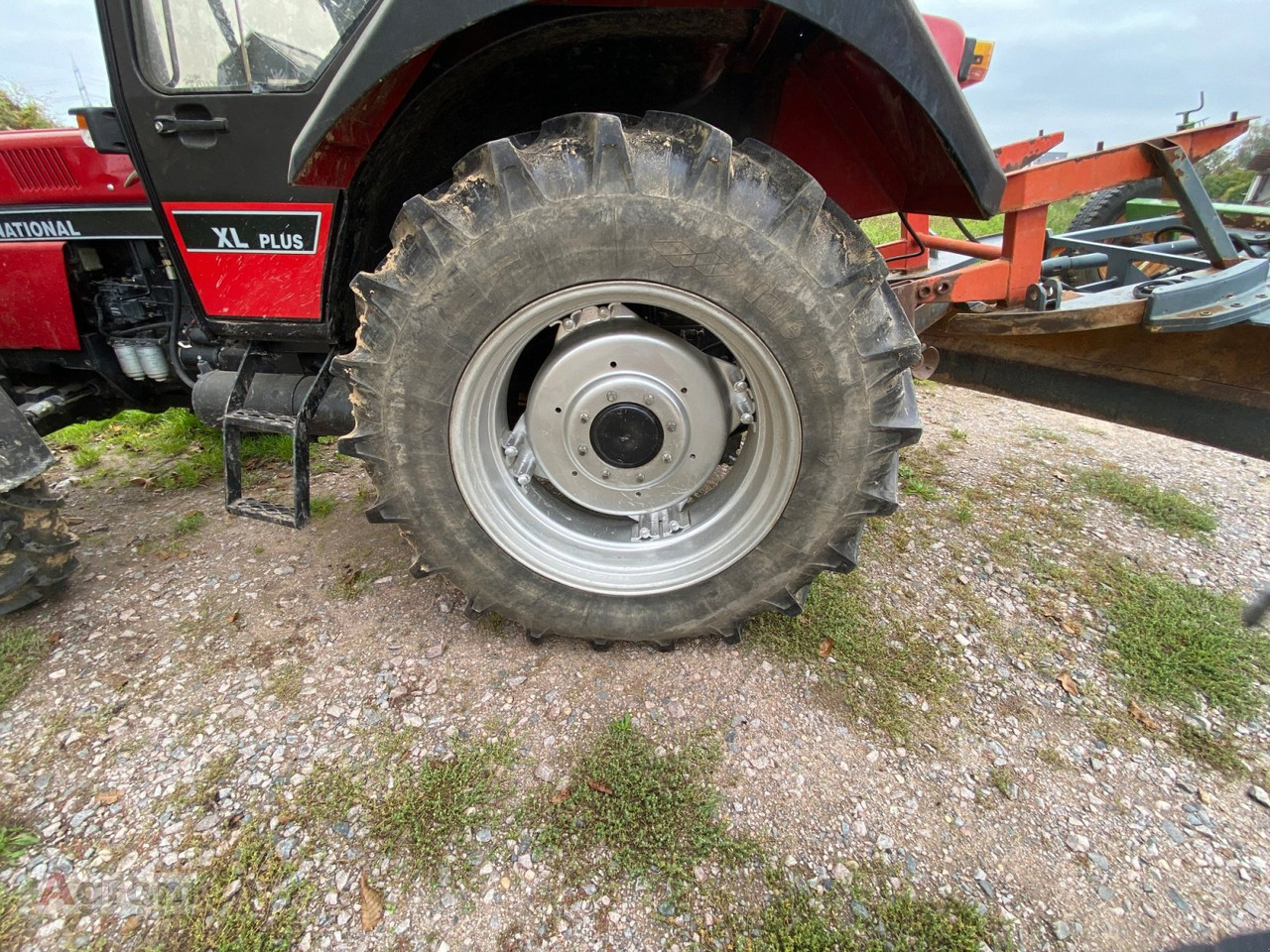 Case IH 844 A - Трактор: снимка 3 Case IH 844 A - Трактор: снимка 3