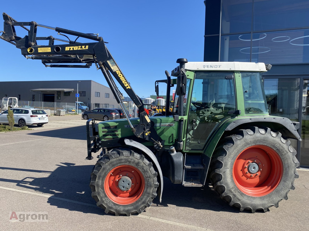Fendt Farmer 307 C - Трактор: снимка 2 Fendt Farmer 307 C - Трактор: снимка 2