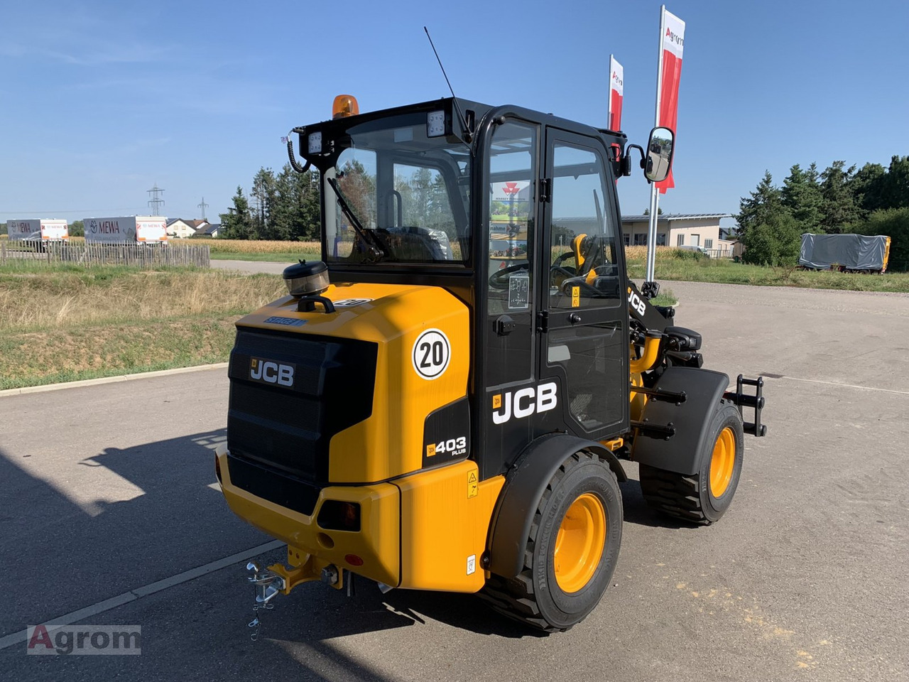 Нови Компактен товарач JCB 403 Plus: снимка 6