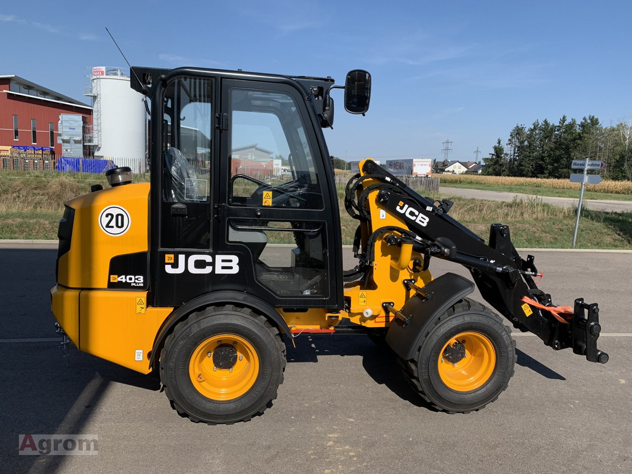 Нови Компактен товарач JCB 403 Plus: снимка 7