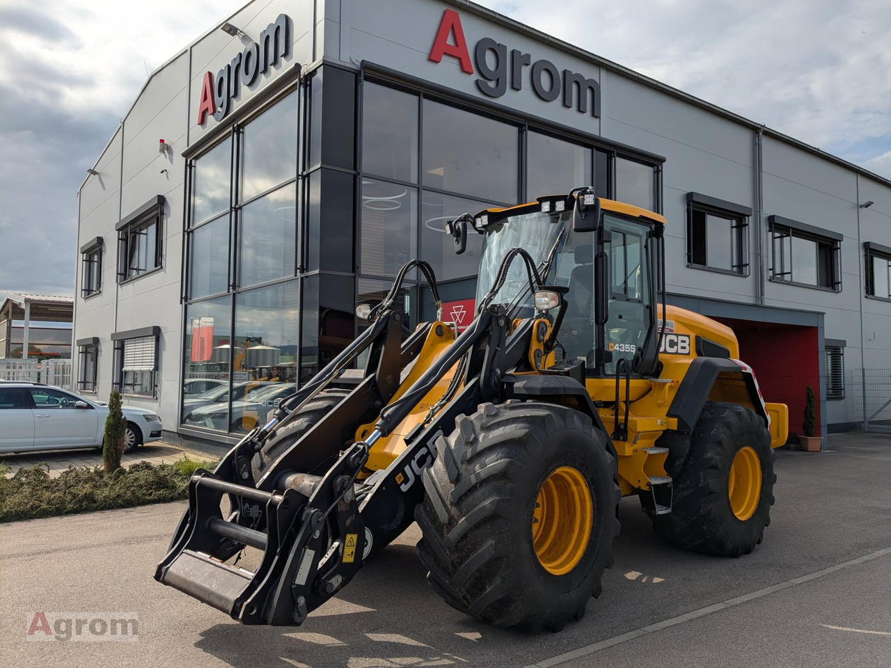 JCB 435 S Agri HighLift - Колесен товарач: снимка 1 JCB 435 S Agri HighLift - Колесен товарач: снимка 1