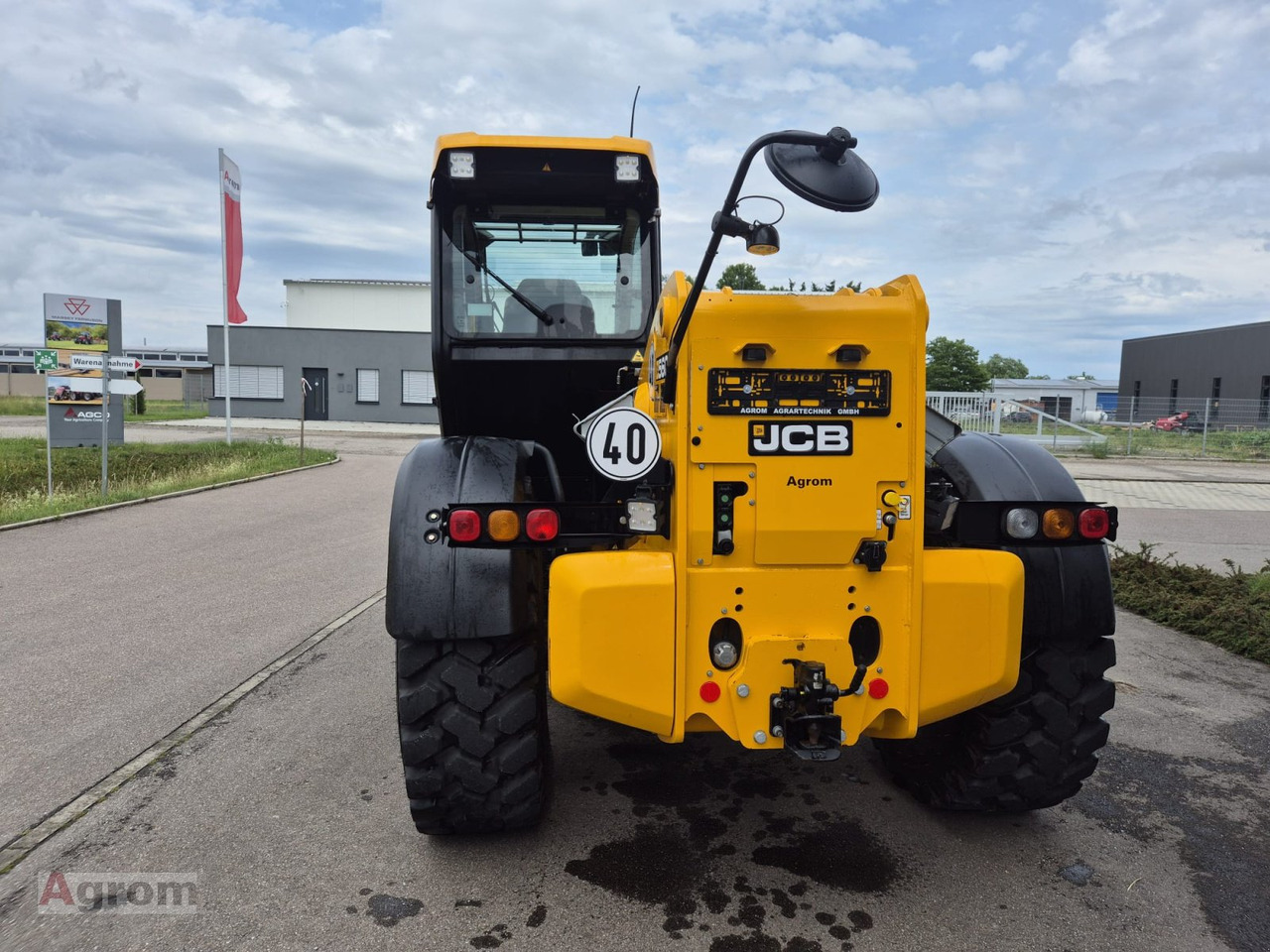 JCB 560-80 AgriXtra - Телескопичен товарач: снимка 3 JCB 560-80 AgriXtra - Телескопичен товарач: снимка 3
