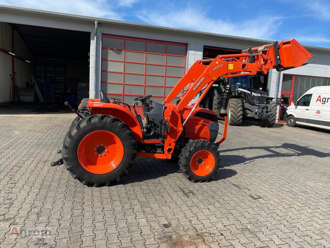 Kubota L 1501 - Трактор: снимка 3 Kubota L 1501 - Трактор: снимка 3