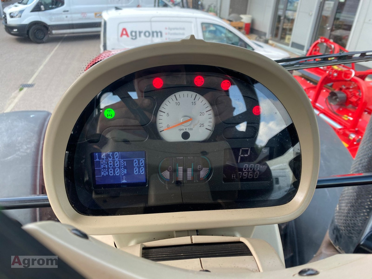 Massey Ferguson 6616 Dyna VT - Трактор: снимка 2 Massey Ferguson 6616 Dyna VT - Трактор: снимка 2