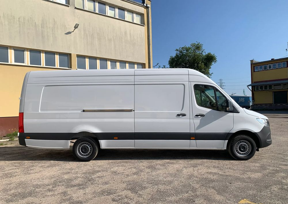 Mercedes-Benz SPRINTER 317 CDI Furgon PRO - Товарен бус: снимка 4 Mercedes-Benz SPRINTER 317 CDI Furgon PRO - Товарен бус: снимка 4