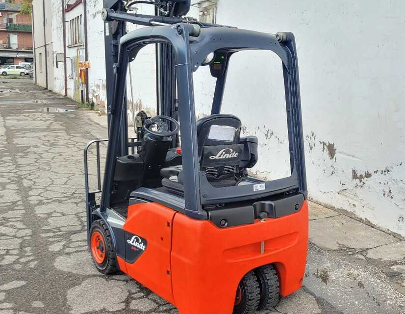 Linde E 15-02/386 (2500 ore) - Електрокар: снимка 2 Linde E 15-02/386 (2500 ore) - Електрокар: снимка 2