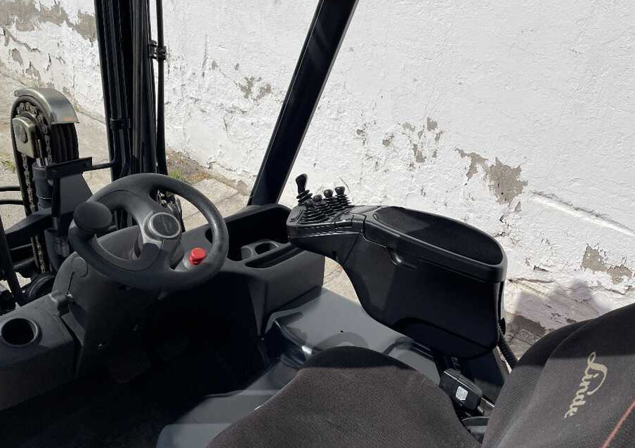 Linde E 16 P-02 - Електрокар: снимка 5 Linde E 16 P-02 - Електрокар: снимка 5